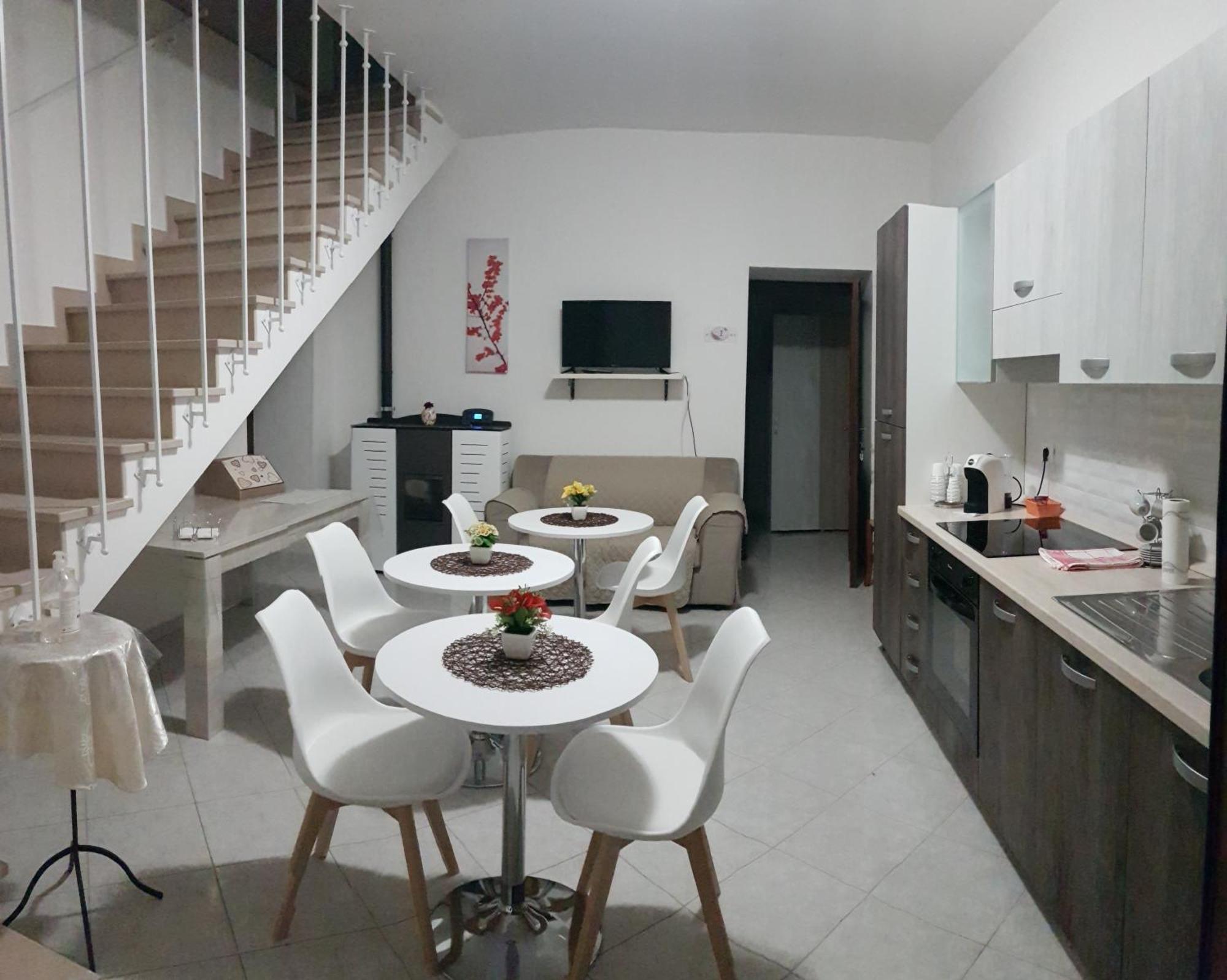 L'Oasi Di Rosi - Affittacamere Casalnuovo Monterotaro Exterior foto